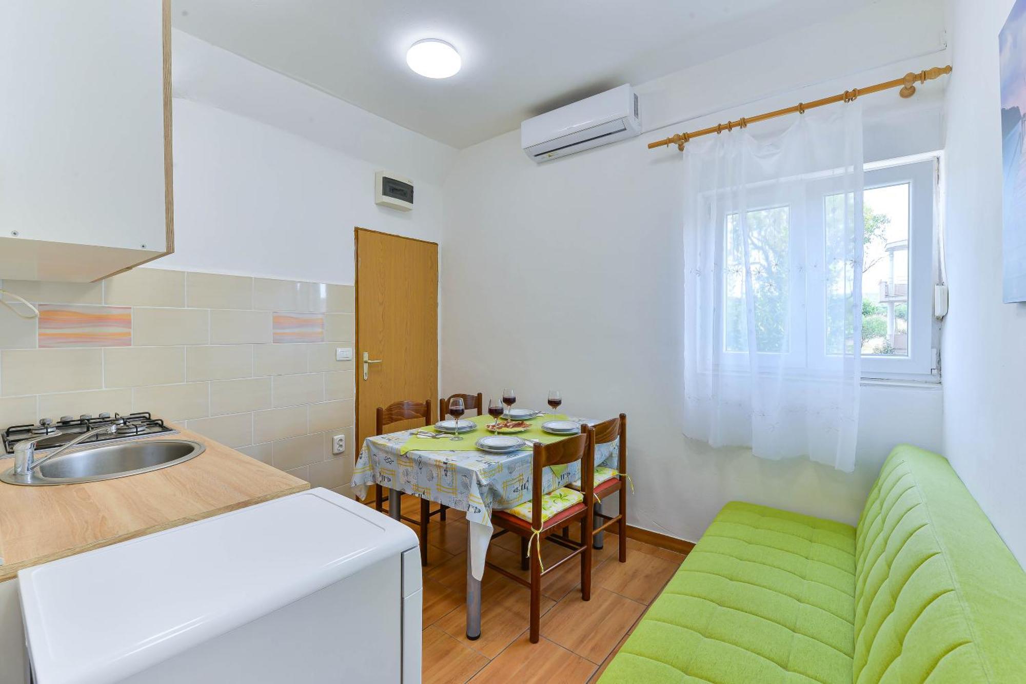 Apartments Citrus Турань Екстер'єр фото