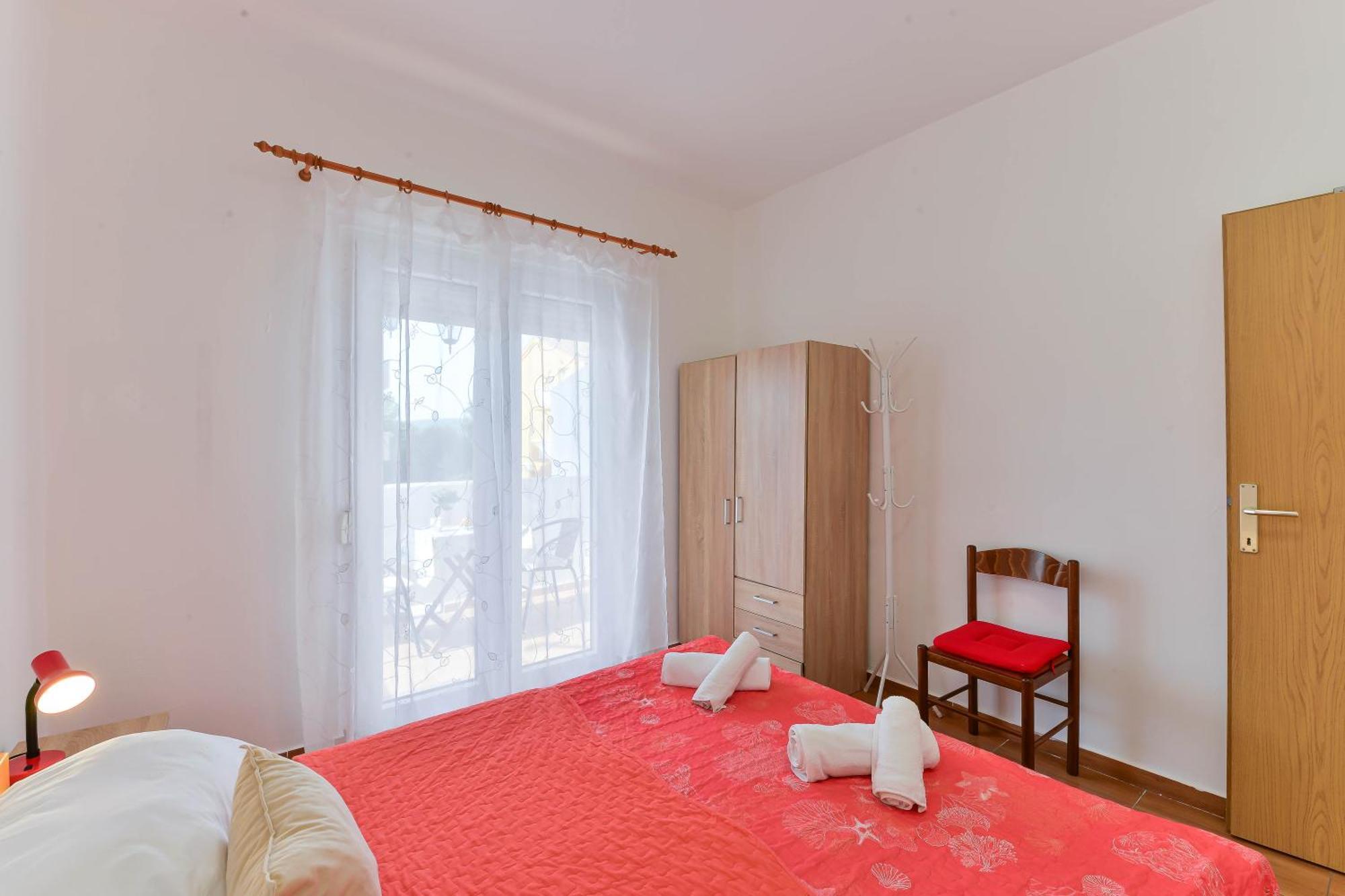 Apartments Citrus Турань Екстер'єр фото