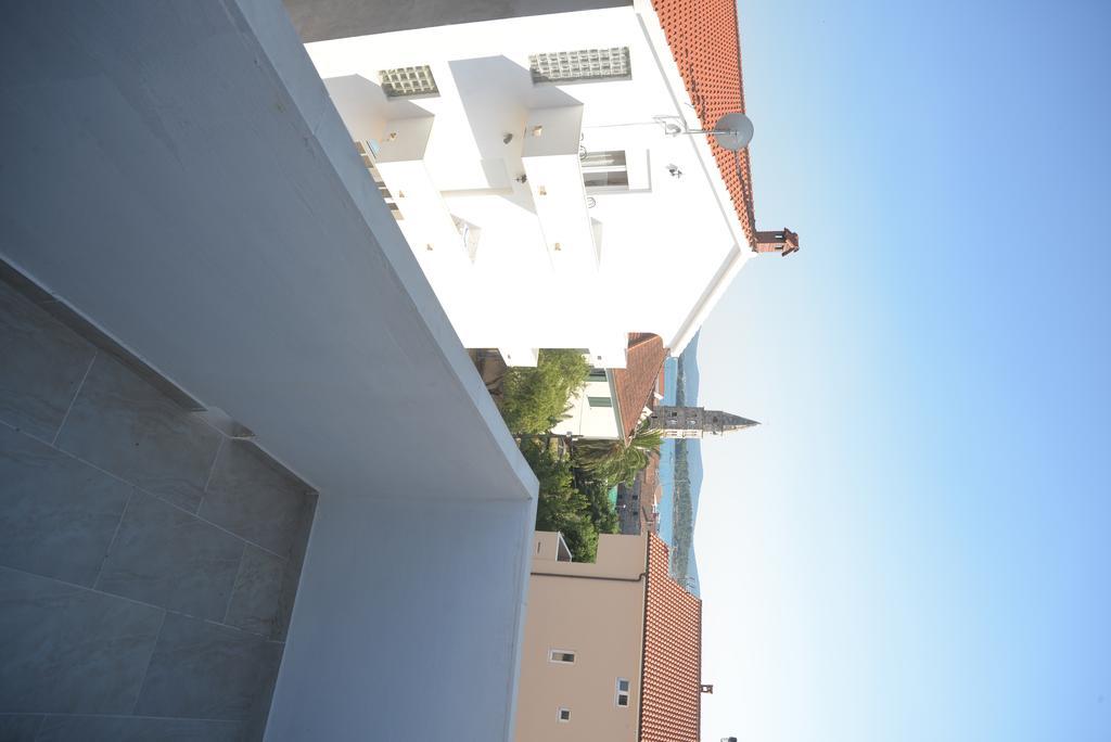 Apartments Citrus Турань Екстер'єр фото