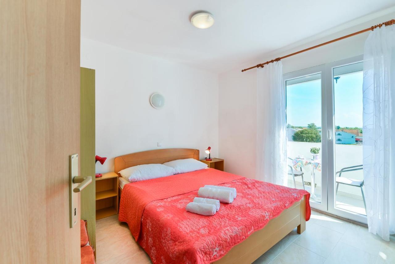 Apartments Citrus Турань Екстер'єр фото