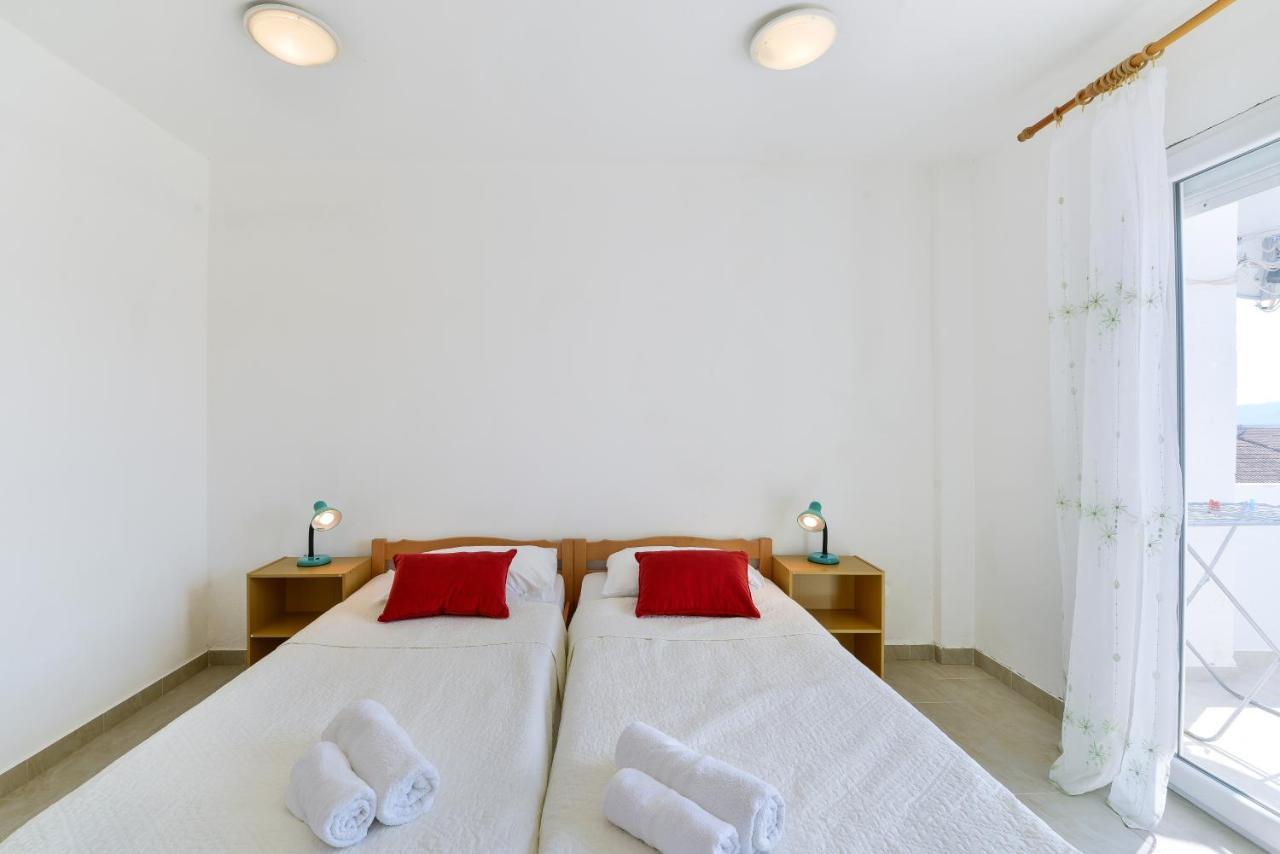 Apartments Citrus Турань Екстер'єр фото