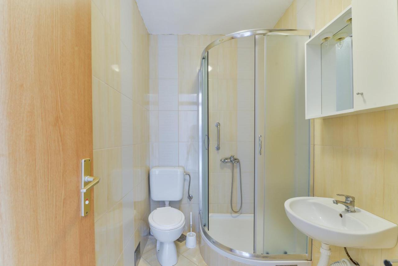 Apartments Citrus Турань Екстер'єр фото