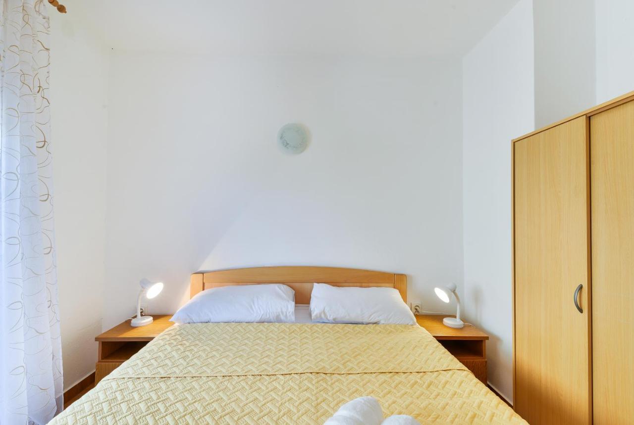 Apartments Citrus Турань Екстер'єр фото
