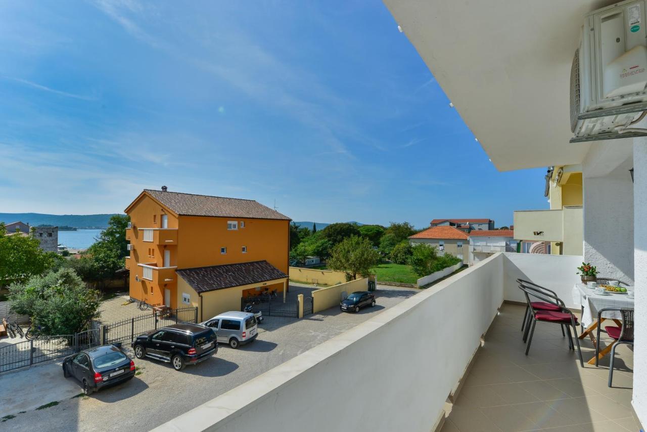 Apartments Citrus Турань Екстер'єр фото