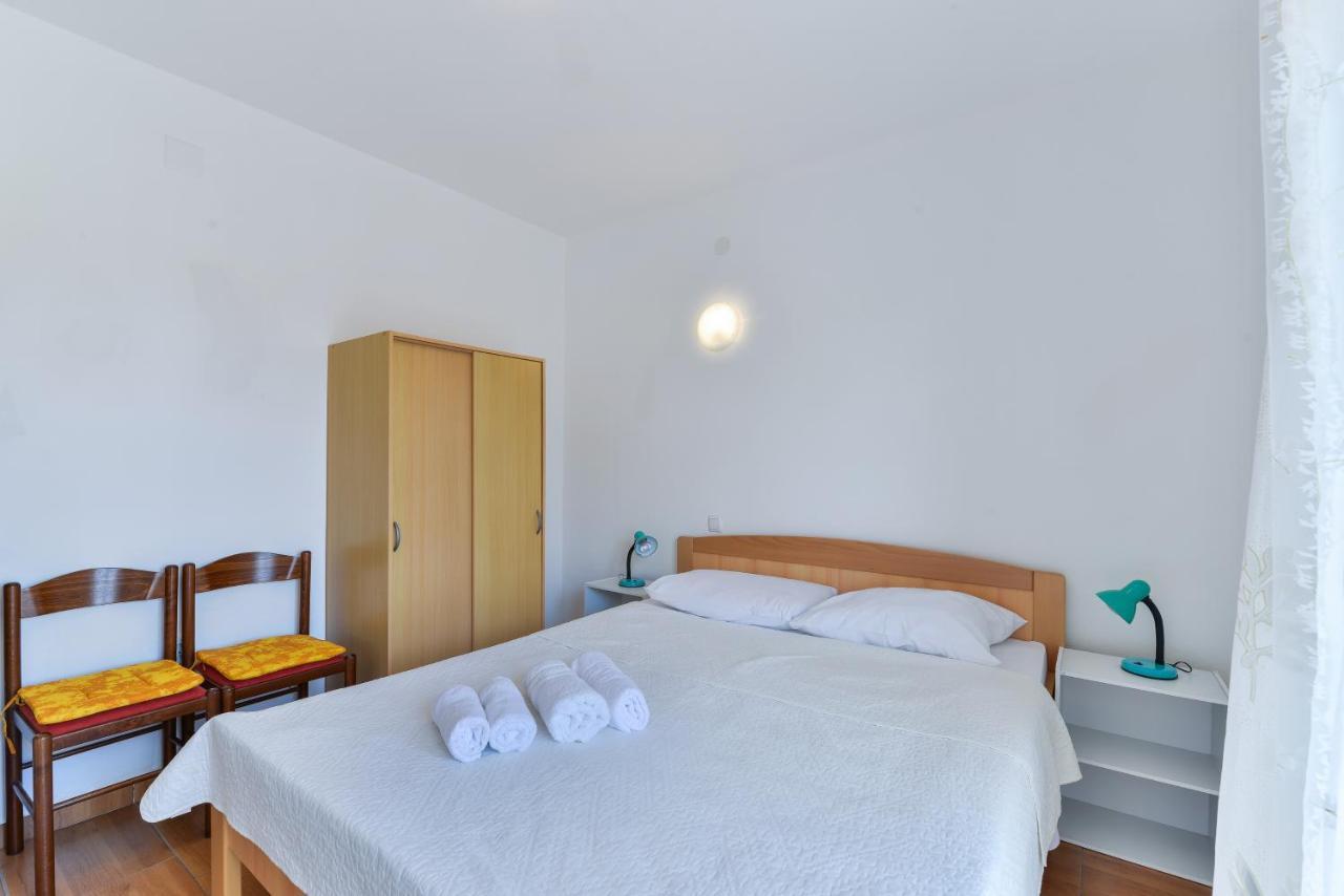 Apartments Citrus Турань Екстер'єр фото