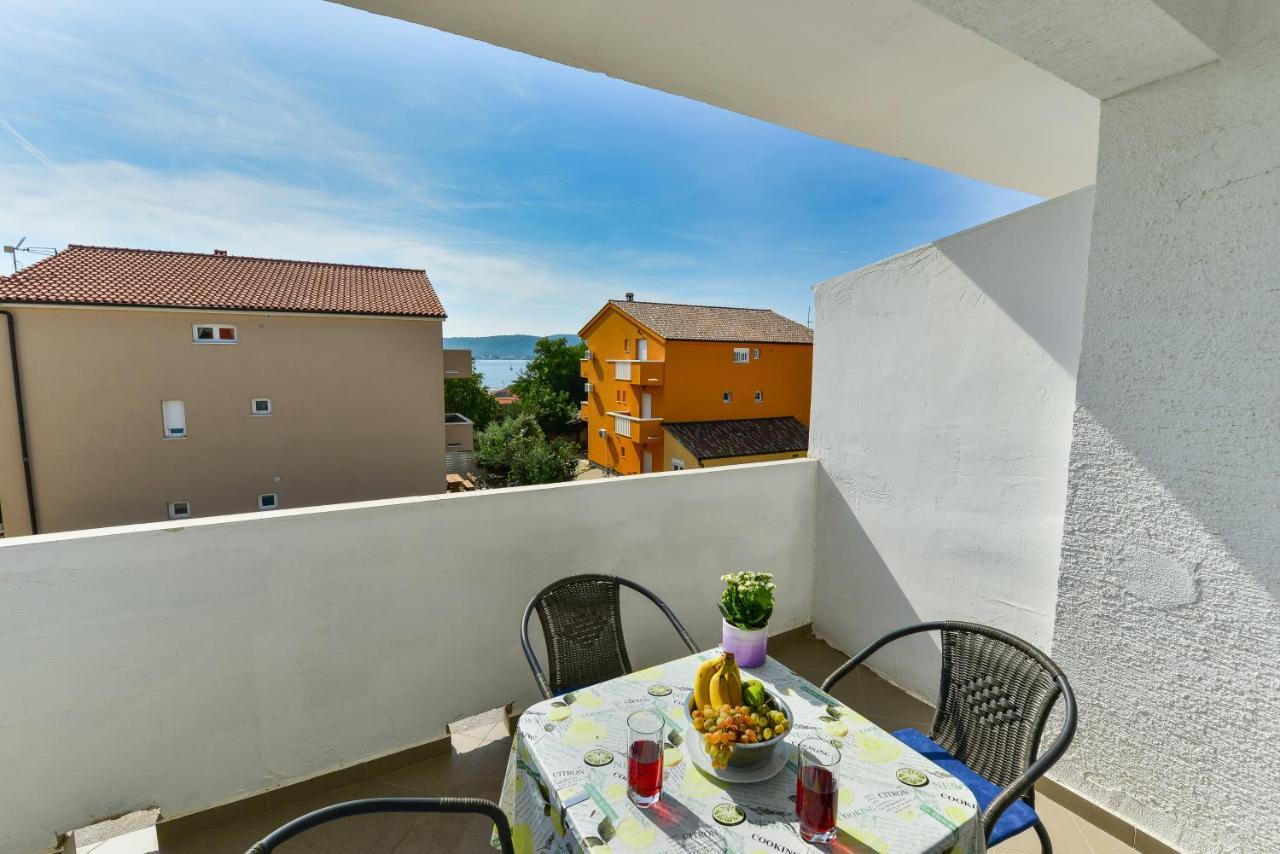 Apartments Citrus Турань Екстер'єр фото