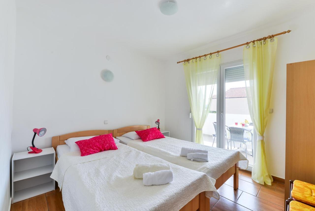 Apartments Citrus Турань Екстер'єр фото