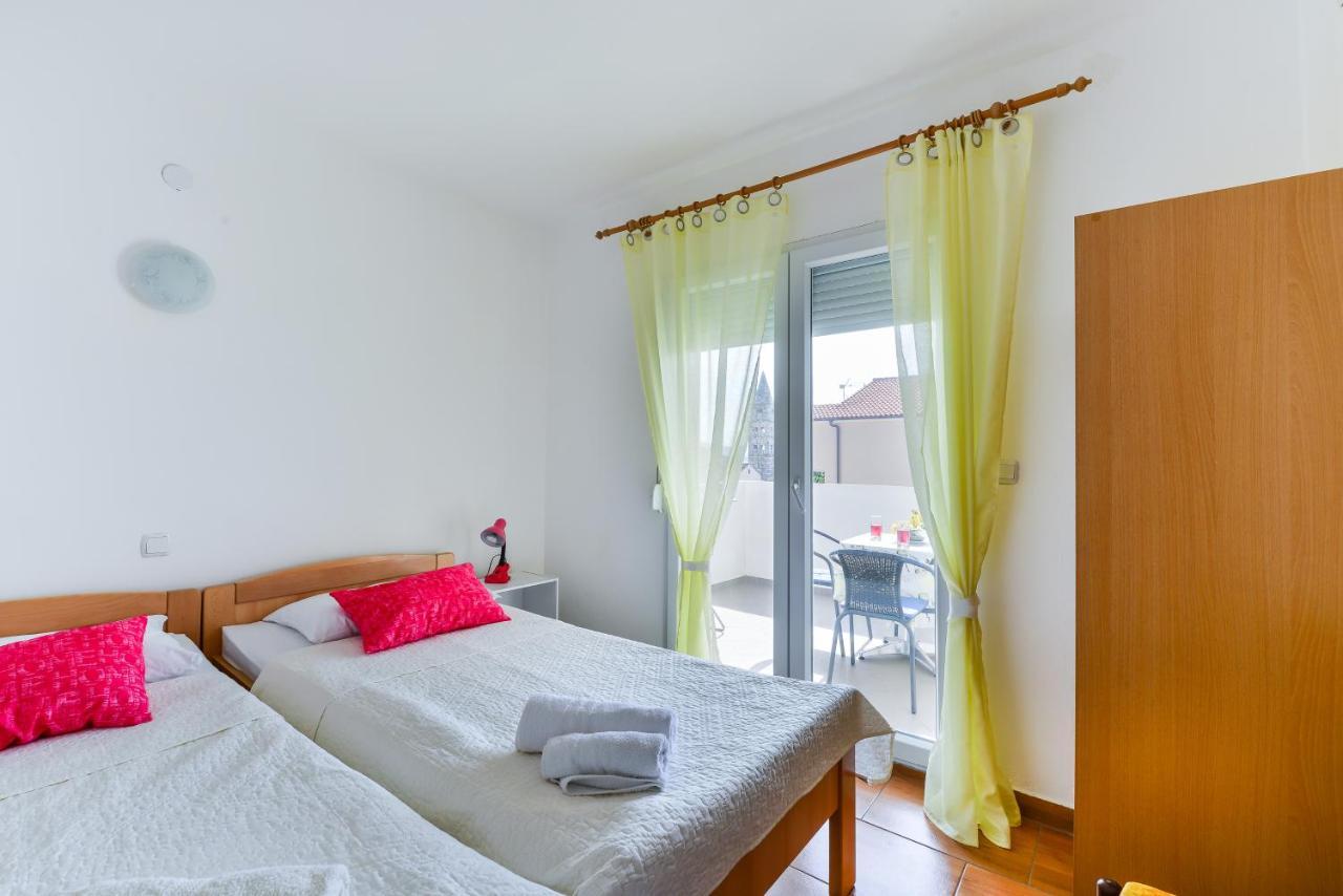 Apartments Citrus Турань Екстер'єр фото